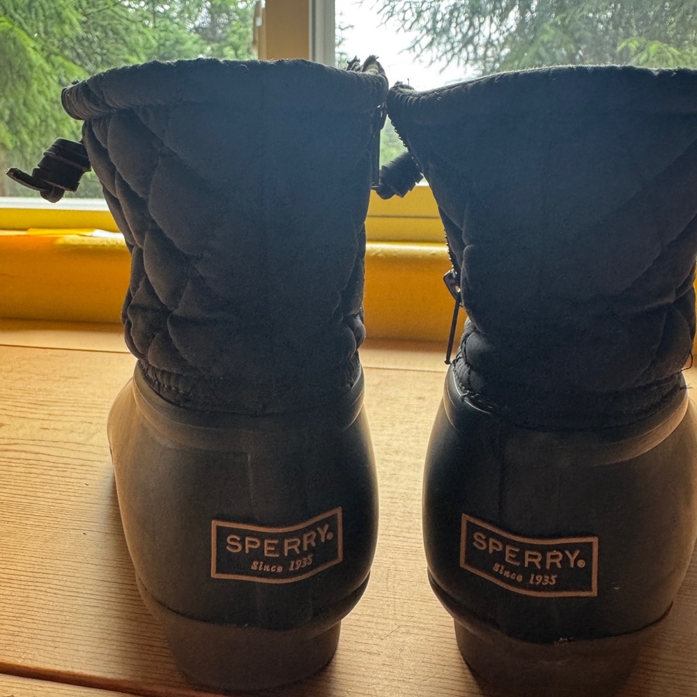 NWOT SPERRY Duck Boots - Picture 6 of 6